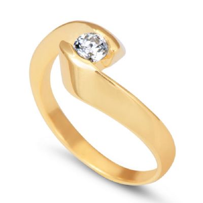 טבעת אירוסין מיכל